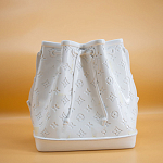 Кашпо в виде сумки  Bag Vase White Louis варинант исполнения - 3 | Loft Concept в Омске