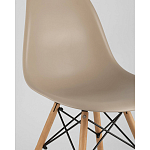 Пластиковый стул на ножках из массива бука Eames Beige варинант исполнения - 2 | Loft Concept в Омске
