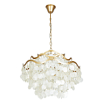 Люстра подвесная с белыми перламутровыми подвесками и изогнутыми золотистыми элементами Диаметр 60 см SHELL Chandelier варинант исполнения - 1 | Loft Concept в Омске