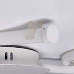 Люстра белого цвета с тремя изогнутыми светодиоидными плафонами Luke Lampco Tracer Lamp варинант исполнения - 7 | Loft Concept в Омске