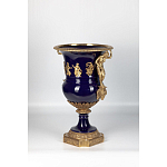 Ваза темно-синего цвета из фарфора с бронзовыми ручками в виде фигур Eden Garden porcelain and bronze варинант исполнения - 1 | Loft Concept в Омске