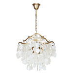 Люстра подвесная с белыми перламутровыми подвесками и изогнутыми золотистыми элементами Диаметр 50 см SHELL Chandelier варинант исполнения - 1 | Loft Concept в Омске