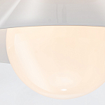 Потолочный светильник в форме конуса с белым шарообразным плафоном Quintiesse варинант исполнения - 3 | Loft Concept в Омске