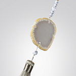 Торшер с шарообразным плафоном из белого стекла с подвеской из камня и длинной кисточкой Agatelle варинант исполнения - 5 | Loft Concept в Омске