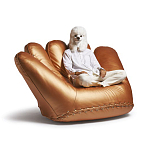 Дизайнерское кожаное кресло в форме руки Poltronova Joe Gold  Armchair варинант исполнения - 15 | Loft Concept в Омске