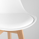 Стул с основой из пластика и мягким сиденьем Arvika White варинант исполнения - 7 | Loft Concept в Омске