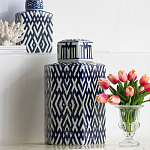 Ваза с крышкой и графическим узором в сине-белых цветах Blue & White Ornament  варинант исполнения - 6 | Loft Concept в Омске
