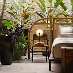 Настольная лампа с круглым деревянным отражателем и черным цилиндрическим плафоном Accord Lighting варинант исполнения - 8 | Loft Concept в Омске