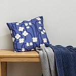 Подушка декоративная синяя с цветочным принтом Blossom Essence Emily варинант исполнения - 5 | Loft Concept в Омске