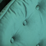 Кресло с мягкой обивкой из велюра на 4-х ножках из массива березы Scarlett Armchair green варинант исполнения - 4 | Loft Concept в Омске