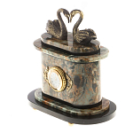 Часы настольные из натурального камня с декором в виде двух лебедей Swans Stone Clock варинант исполнения - 2 | Loft Concept в Омске