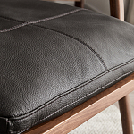 Кресло c каркасом из массива дерева и мягкой кожаной обивкой Walnut Armchair варинант исполнения - 7 | Loft Concept в Омске