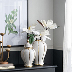 Ваза белая с крышкой и золотистыми вертикальными полосками Chinoiserie Ceramics варинант исполнения - 1 | Loft Concept в Омске