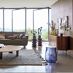 Фигурный приставной столик бордового цвета  AMORPHOUS варинант исполнения - 6 | Loft Concept в Омске