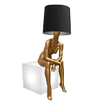 Лампа MANNEQUIN LAMP с абажуром девушка на кресле варинант исполнения - 3 | Loft Concept в Омске