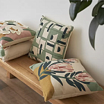 Подушка с цветочным принтом Blooming Elegance Lily варинант исполнения - 6 | Loft Concept в Омске