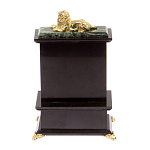 Часы настольные с декором в виде льва из натурального камня Нефрит Lion Stone Clock варинант исполнения - 4 | Loft Concept в Омске