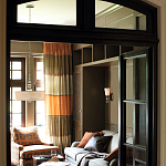 Бра с белым матовым стеклянным плафоном и тремя декоративными шарами Hinkley варинант исполнения - 2 | Loft Concept в Омске