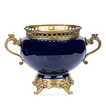 Ваза темно-синяя фарфоровая на бронзовой подставке с ажурным ободком и изогнутыми ручками Eden Garden варинант исполнения - 1 | Loft Concept в Омске